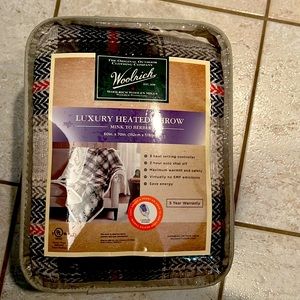 Woolrich Luxury Heated Throw